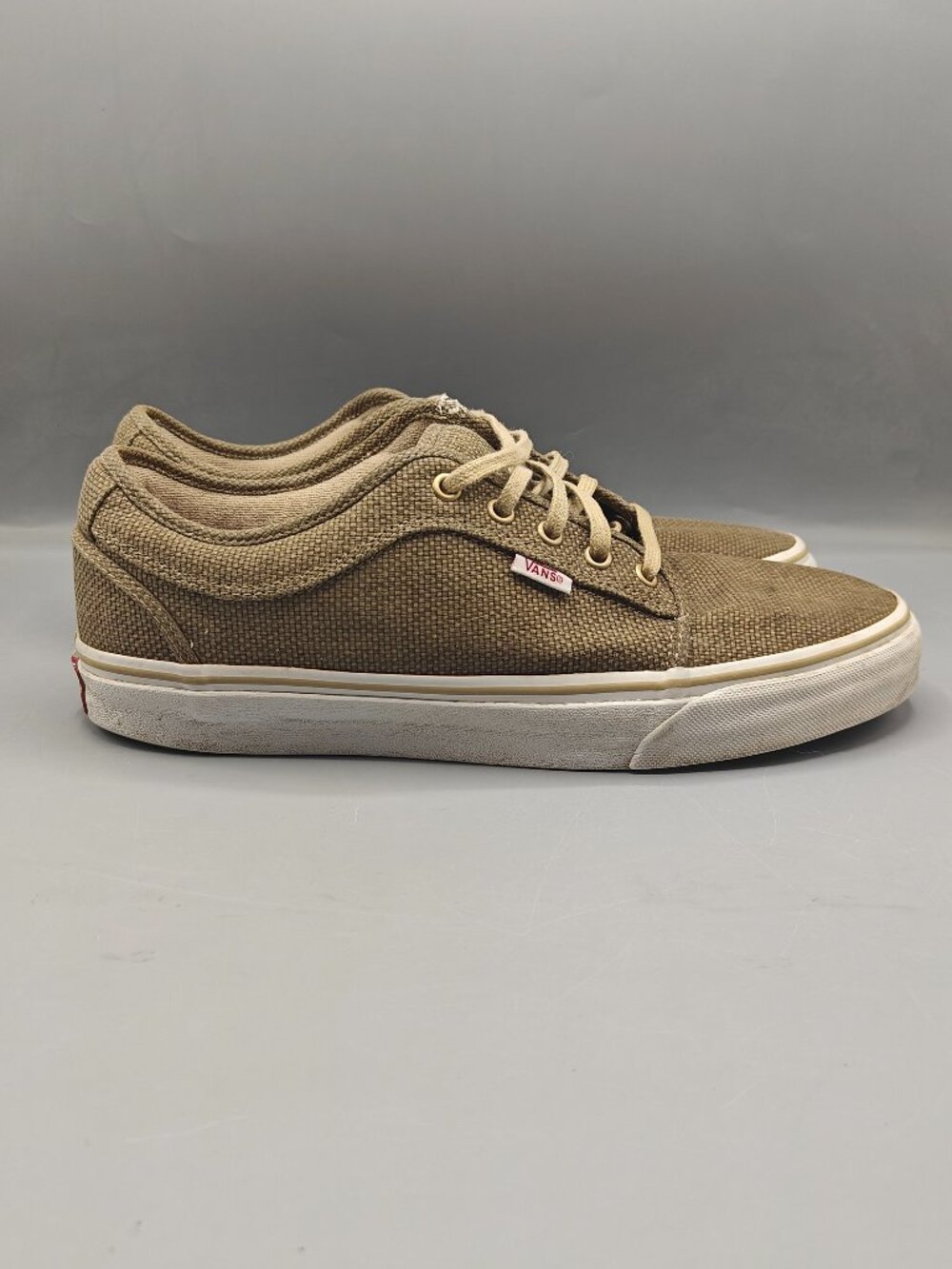VANS Chukka Low Pro Gray Canvas Skate Shoes Men's Size 11.5 US Pre-Owned